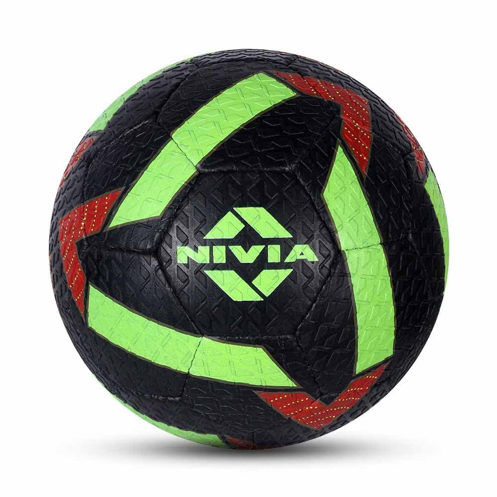 Nivia Street Football, Training Ball, 32 Panels, Durable Rubber Cover Hand-Stitched, Latex Bladder, Training Ball Standard, Made for Practice Sessions, to Play On Hard Ground